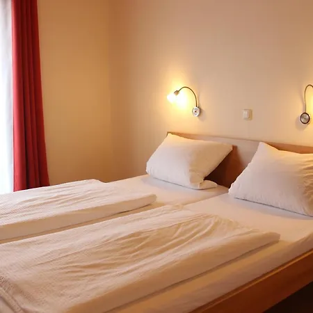 Apartment In Der Obstwiese